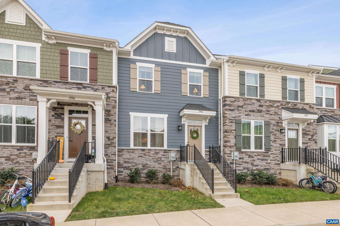 1946 LOIS LN, CHARLOTTESVILLE, Virginia 22911, 3 Bedrooms Bedrooms, ,3 BathroomsBathrooms,Residential,For sale,1946 LOIS LN,671530 MLS # 671530 1946 LOIS LN, CHARLOTTESVILLE, Virginia 22911, 3 Bedrooms Bedrooms, ,3 BathroomsBathrooms,Residential,For sale,1946 LOIS LN,671530 MLS # 671530