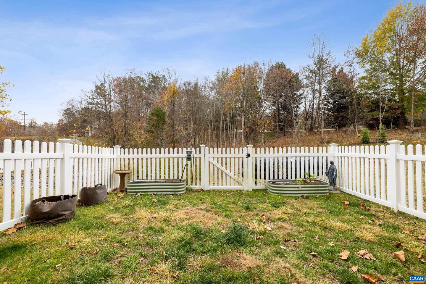 1946 LOIS LN, CHARLOTTESVILLE, Virginia 22911, 3 Bedrooms Bedrooms, ,3 BathroomsBathrooms,Residential,For sale,1946 LOIS LN,671530 MLS # 671530 1946 LOIS LN, CHARLOTTESVILLE, Virginia 22911, 3 Bedrooms Bedrooms, ,3 BathroomsBathrooms,Residential,For sale,1946 LOIS LN,671530 MLS # 671530