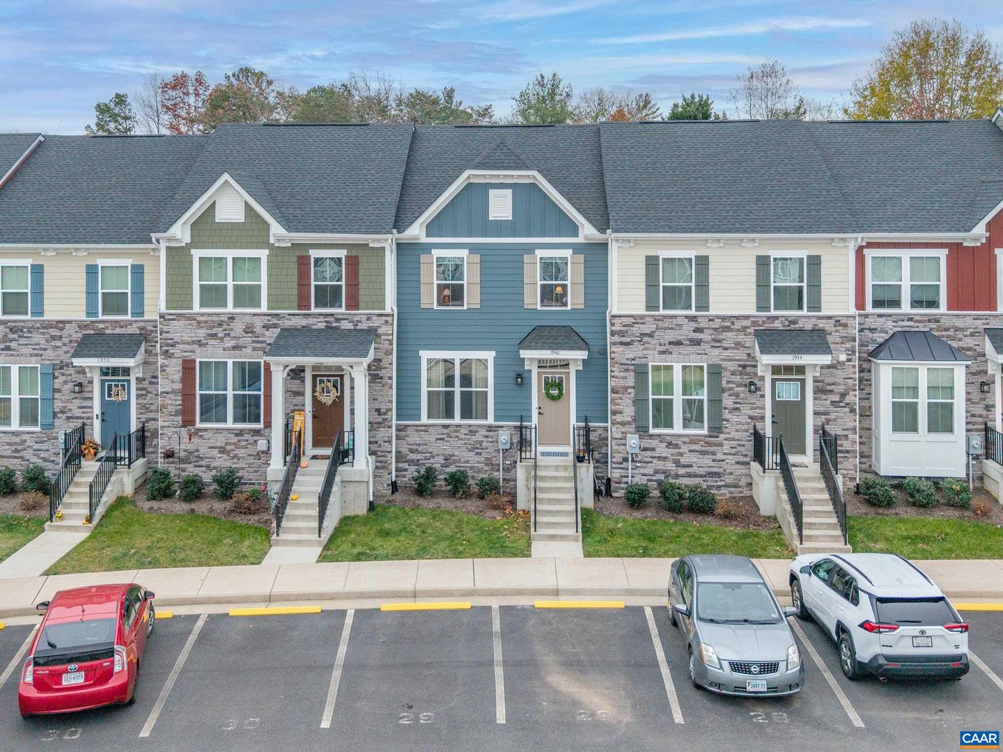 1946 LOIS LN, CHARLOTTESVILLE, Virginia 22911, 3 Bedrooms Bedrooms, ,3 BathroomsBathrooms,Residential,For sale,1946 LOIS LN,671530 MLS # 671530 1946 LOIS LN, CHARLOTTESVILLE, Virginia 22911, 3 Bedrooms Bedrooms, ,3 BathroomsBathrooms,Residential,For sale,1946 LOIS LN,671530 MLS # 671530