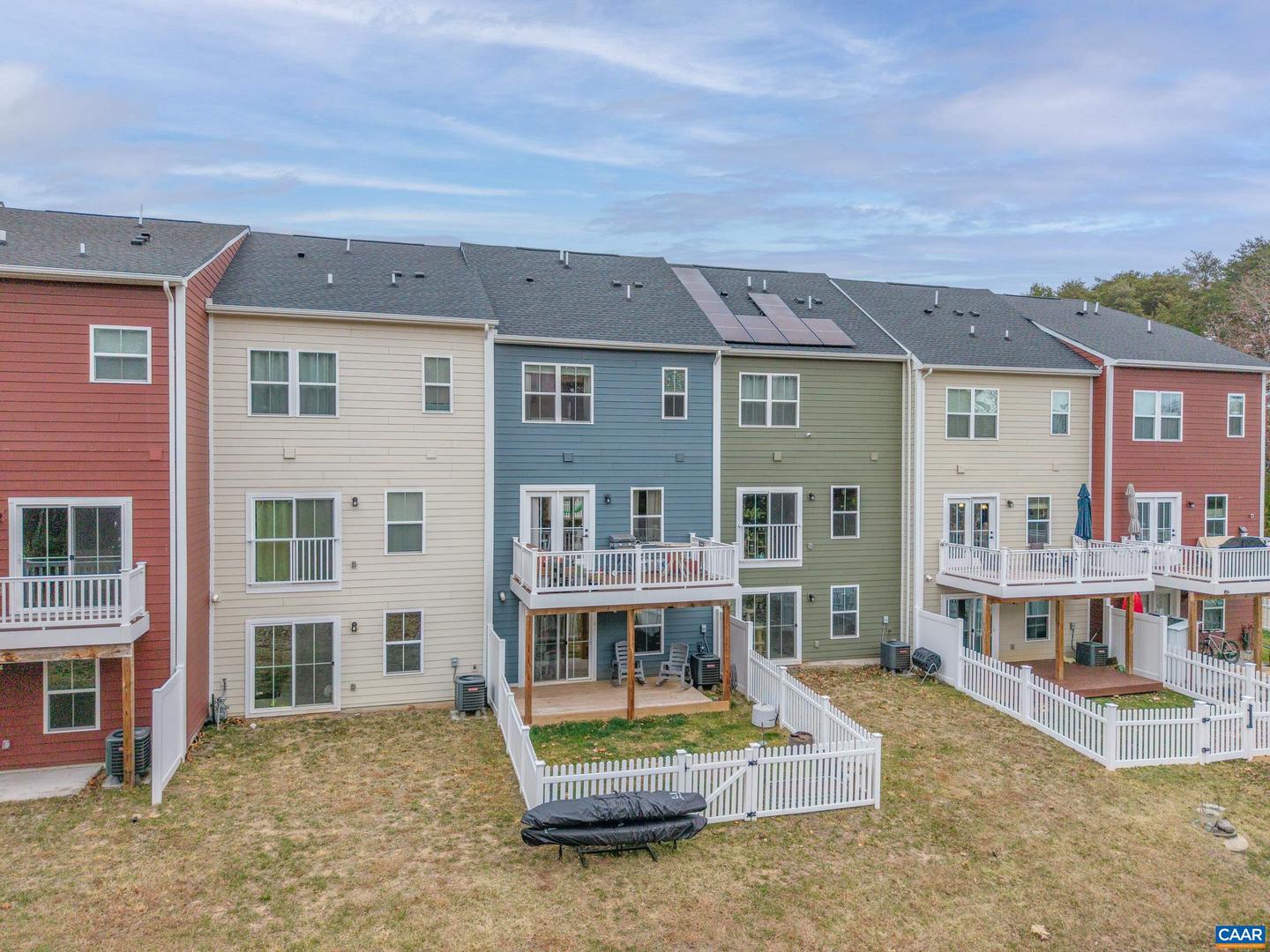 1946 LOIS LN, CHARLOTTESVILLE, Virginia 22911, 3 Bedrooms Bedrooms, ,3 BathroomsBathrooms,Residential,For sale,1946 LOIS LN,671530 MLS # 671530 1946 LOIS LN, CHARLOTTESVILLE, Virginia 22911, 3 Bedrooms Bedrooms, ,3 BathroomsBathrooms,Residential,For sale,1946 LOIS LN,671530 MLS # 671530