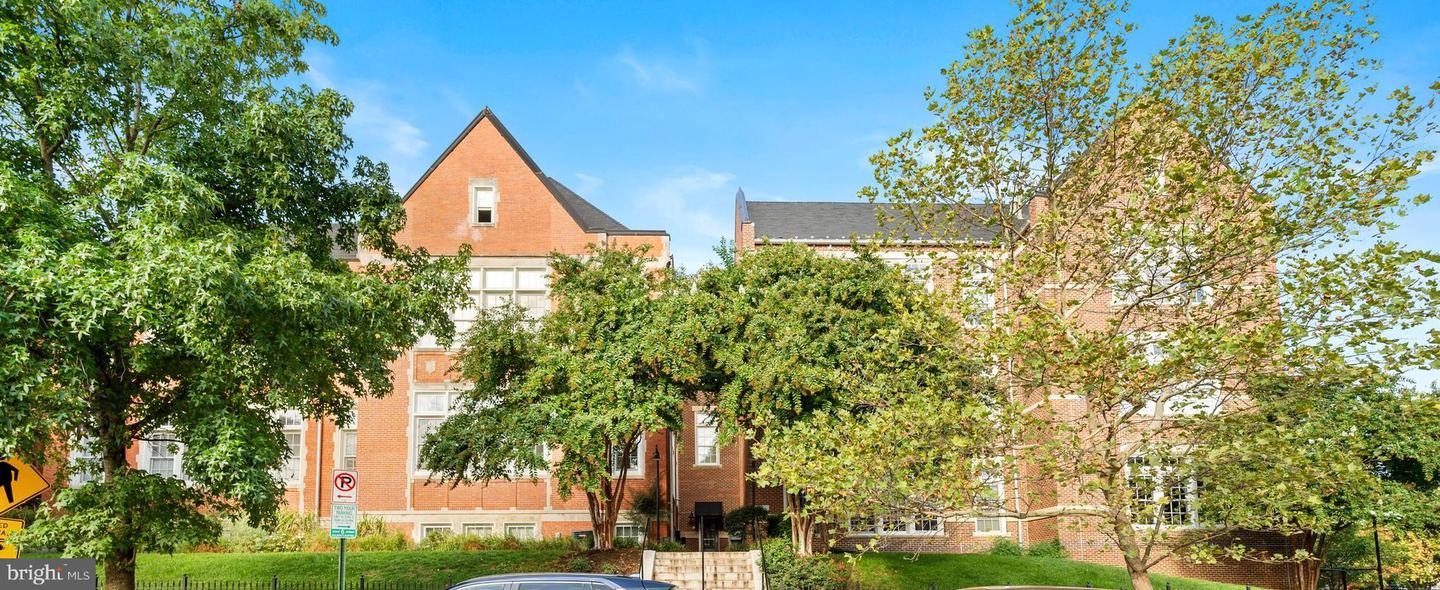 440 12TH ST NE #210, WASHINGTON, District Of Columbia 20002, 2 Bedrooms Bedrooms, ,1 BathroomBathrooms,Residential,For sale,440 12TH ST NE #210,DCDC2233322 MLS # DCDC2233322