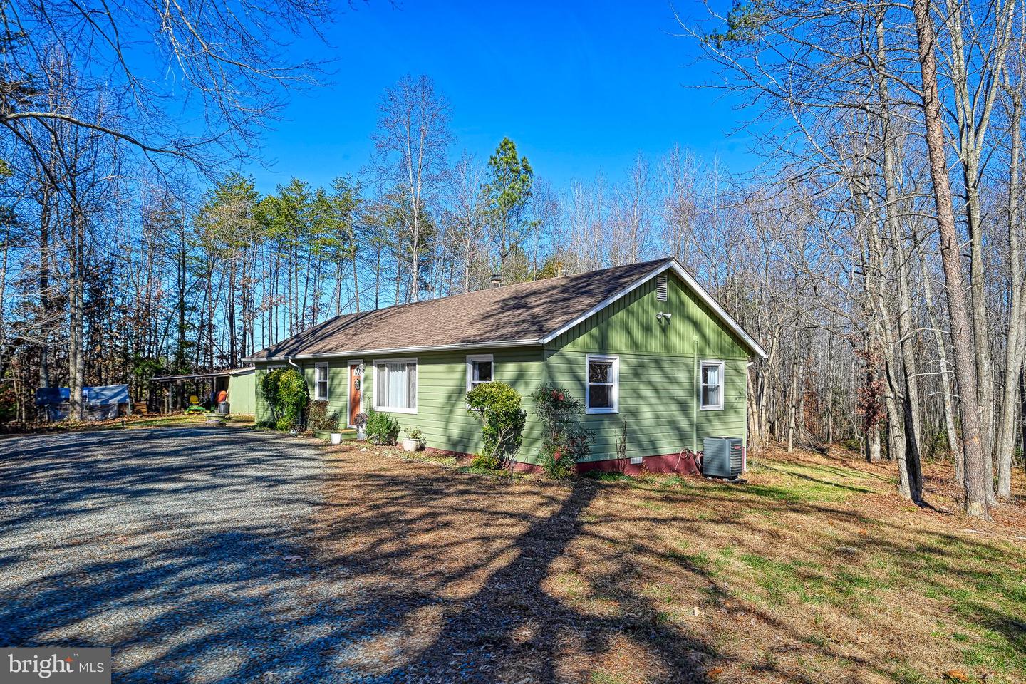 589 THREE CHOPT RD, KENTS STORE, Virginia 23084, 3 Bedrooms Bedrooms, ,2 BathroomsBathrooms,Residential,For sale,589 THREE CHOPT RD,VAFN2000550 MLS # VAFN2000550