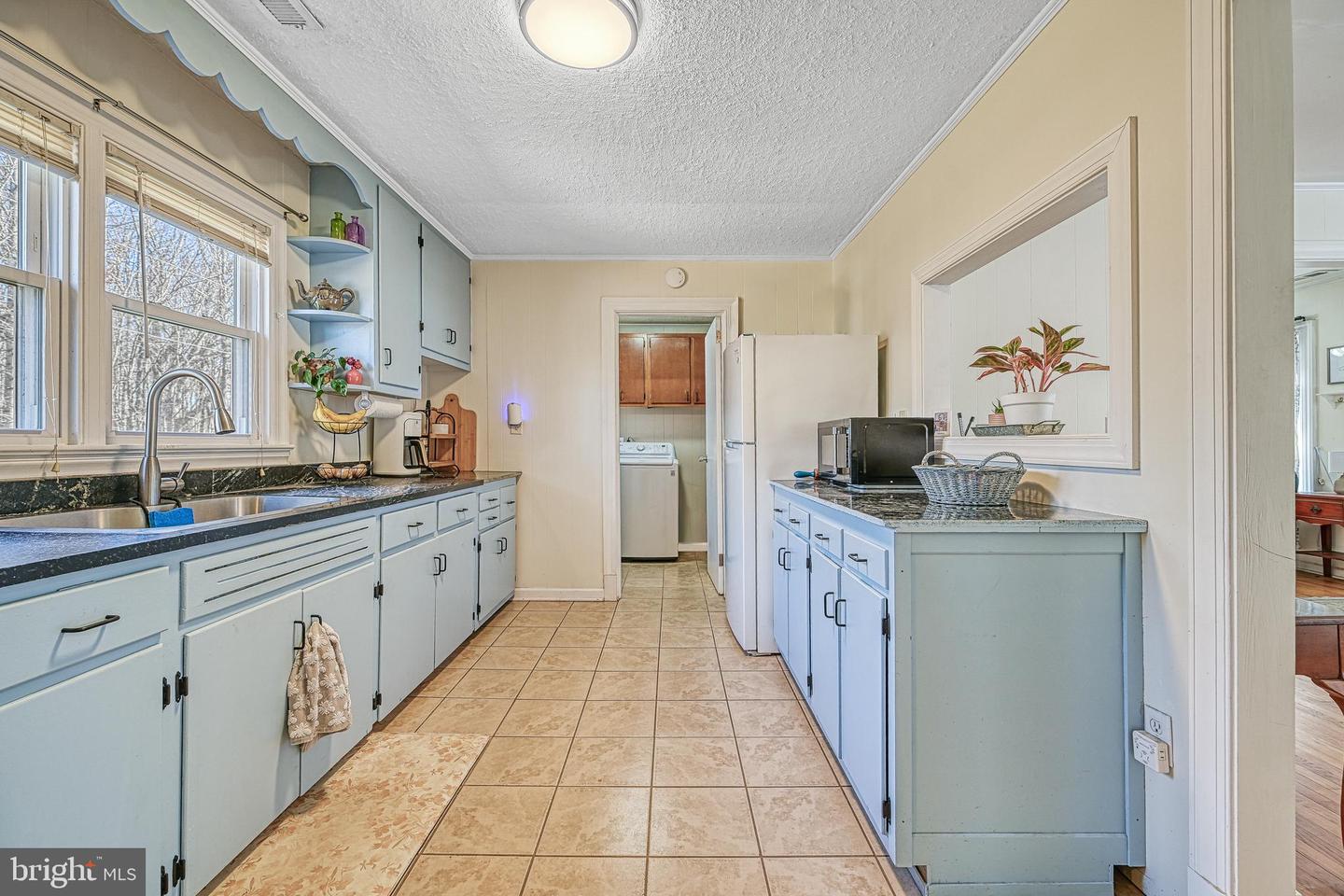 589 THREE CHOPT RD, KENTS STORE, Virginia 23084, 3 Bedrooms Bedrooms, ,2 BathroomsBathrooms,Residential,For sale,589 THREE CHOPT RD,VAFN2000550 MLS # VAFN2000550