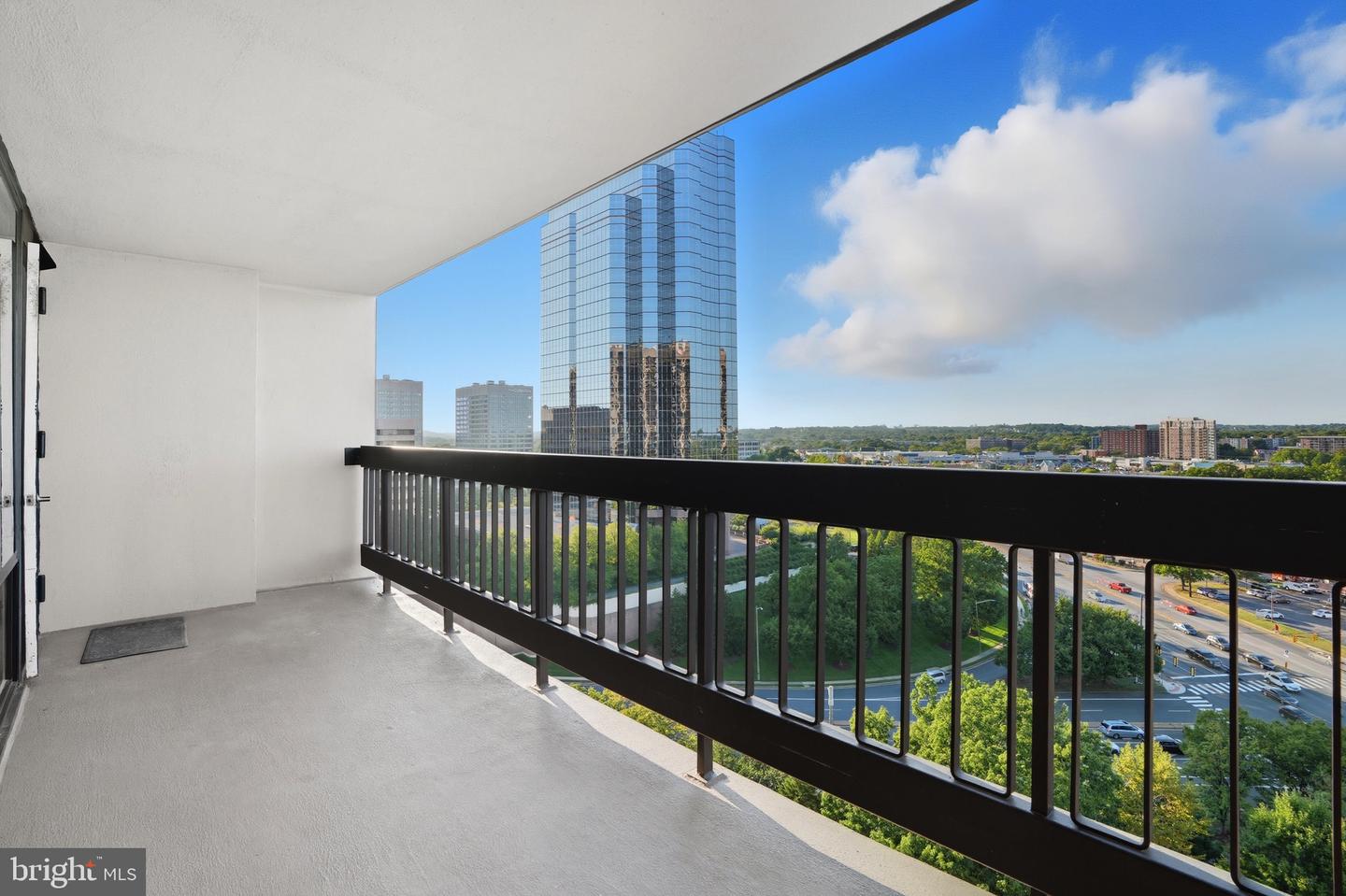 3701 S GEORGE MASON DR #1510N, FALLS CHURCH, Virginia 22041, 1 Bedroom Bedrooms, ,1 BathroomBathrooms,Residential,For sale,3701 S GEORGE MASON DR #1510N,VAFX2280910 MLS # VAFX2280910