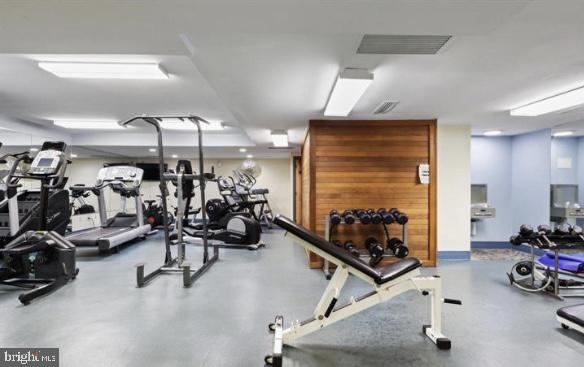 3701 S GEORGE MASON DR #1510N, FALLS CHURCH, Virginia 22041, 1 Bedroom Bedrooms, ,1 BathroomBathrooms,Residential,For sale,3701 S GEORGE MASON DR #1510N,VAFX2280910 MLS # VAFX2280910