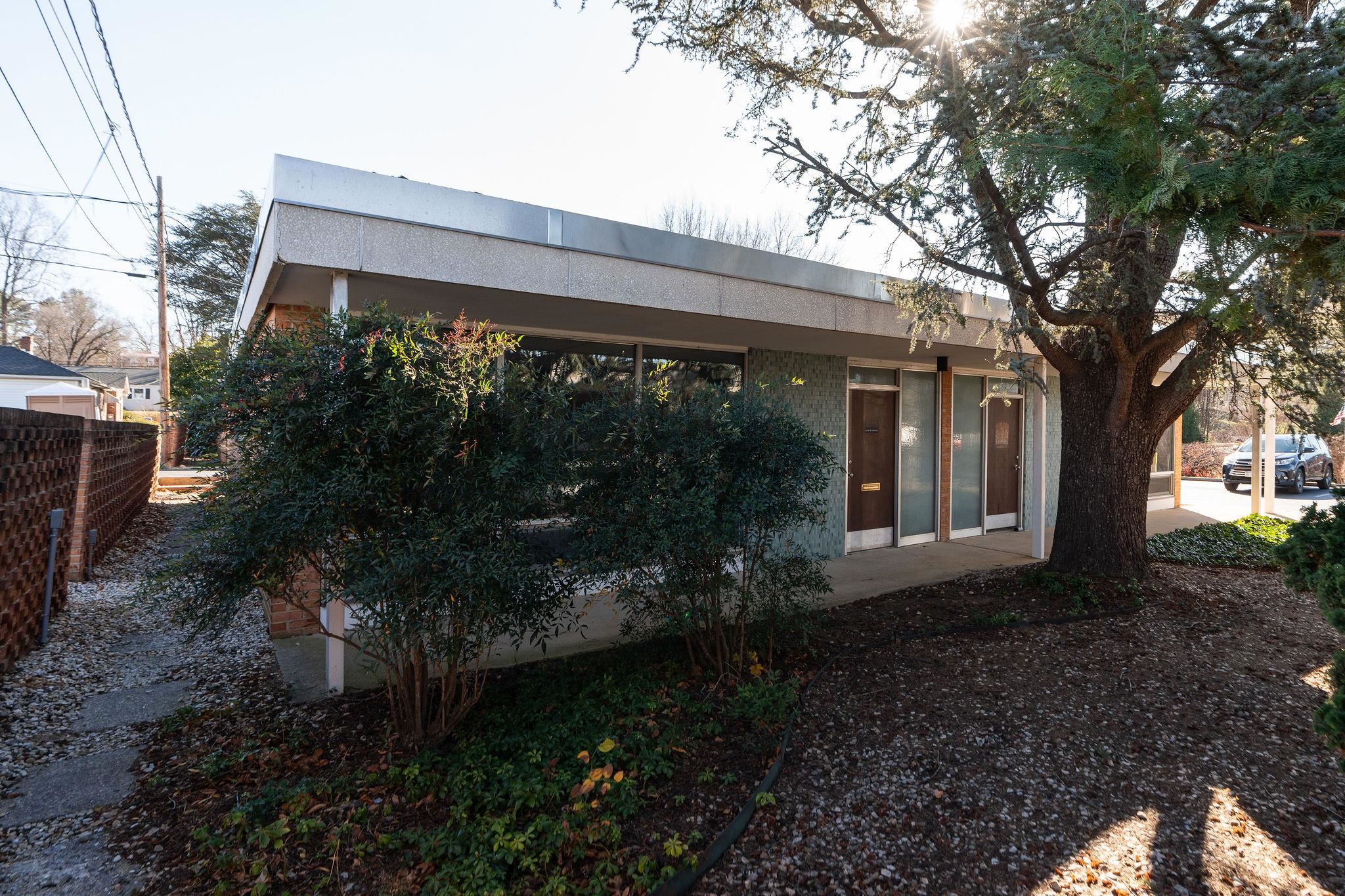 1305 13TH ST, WAYNESBORO, Virginia 22980, ,Commercial,1305 13TH ST,671539 MLS # 671539