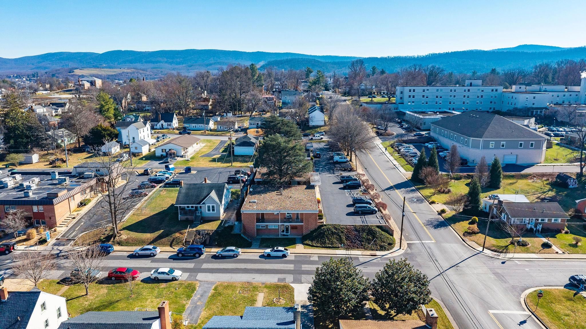 1305 13TH ST, WAYNESBORO, Virginia 22980, ,Commercial,1305 13TH ST,671539 MLS # 671539