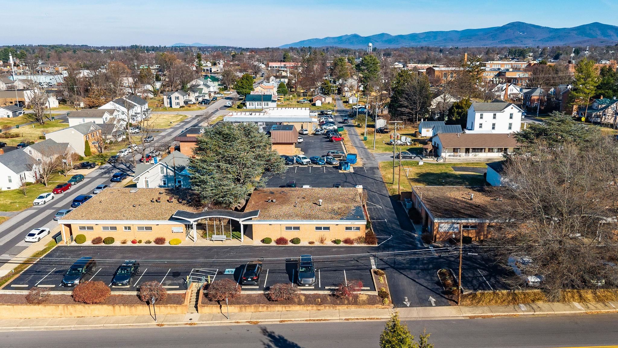 1305 13TH ST, WAYNESBORO, Virginia 22980, ,Commercial,1305 13TH ST,671539 MLS # 671539