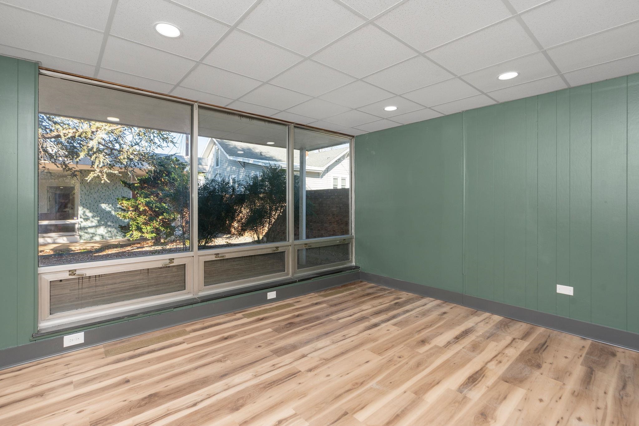 1305 13TH ST, WAYNESBORO, Virginia 22980, ,Commercial,1305 13TH ST,671539 MLS # 671539