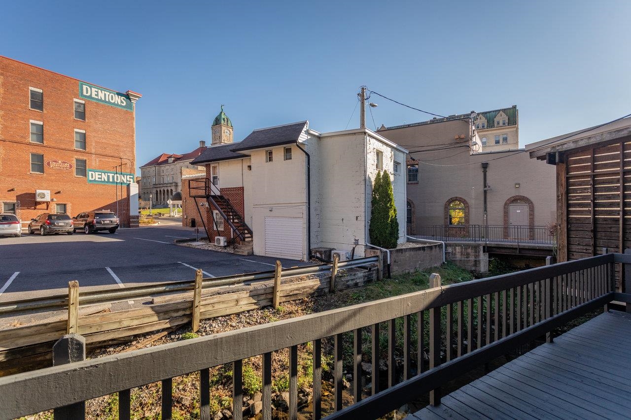 66 W WATER ST, HARRISONBURG, Virginia 22801, ,Commercial,66 W WATER ST,671548 MLS # 671548