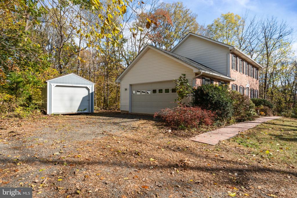 7897 COFFEE POT HL, CATLETT, Virginia, 3 Bedrooms Bedrooms, ,3 BathroomsBathrooms,Residential,7897 COFFEE POT HL,VAFQ2019552 MLS # VAFQ2019552 7897 COFFEE POT HL, CATLETT, Virginia, 3 Bedrooms Bedrooms, ,3 BathroomsBathrooms,Residential,7897 COFFEE POT HL,VAFQ2019552 MLS # VAFQ2019552