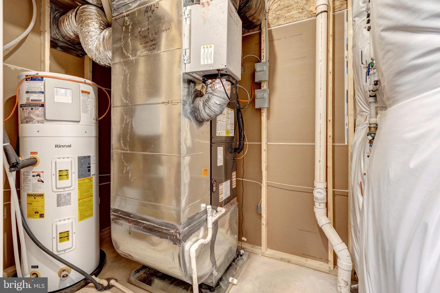 35670 ASPEN WAY, LOCUST GROVE, Virginia 22508, 5 Bedrooms Bedrooms, ,3 BathroomsBathrooms,Residential,For sale,35670 ASPEN WAY,VAOR2008670 MLS # VAOR2008670 35670 ASPEN WAY, LOCUST GROVE, Virginia 22508, 5 Bedrooms Bedrooms, ,3 BathroomsBathrooms,Residential,For sale,35670 ASPEN WAY,VAOR2008670 MLS # VAOR2008670