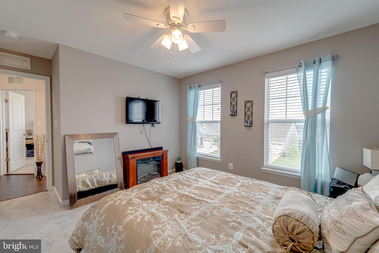 990 FORSYTHIA LN, STAFFORD, Virginia 22554, 4 Bedrooms Bedrooms, ,3 BathroomsBathrooms,Residential,For sale,990 FORSYTHIA LN,VAST2040832 MLS # VAST2040832