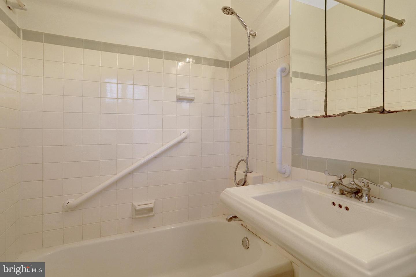 1603 MOUNT EAGLE PL, ALEXANDRIA, Virginia 22302, 2 Bedrooms Bedrooms, ,1 BathroomBathrooms,Residential,For sale,1603 MOUNT EAGLE PL,VAAX2048810 MLS # VAAX2048810 1603 MOUNT EAGLE PL, ALEXANDRIA, Virginia 22302, 2 Bedrooms Bedrooms, ,1 BathroomBathrooms,Residential,For sale,1603 MOUNT EAGLE PL,VAAX2048810 MLS # VAAX2048810