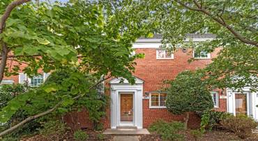 1603 MOUNT EAGLE PL, ALEXANDRIA, Virginia 22302, 2 Bedrooms Bedrooms, ,1 BathroomBathrooms,Residential,For sale,1603 MOUNT EAGLE PL,VAAX2048810 MLS # VAAX2048810