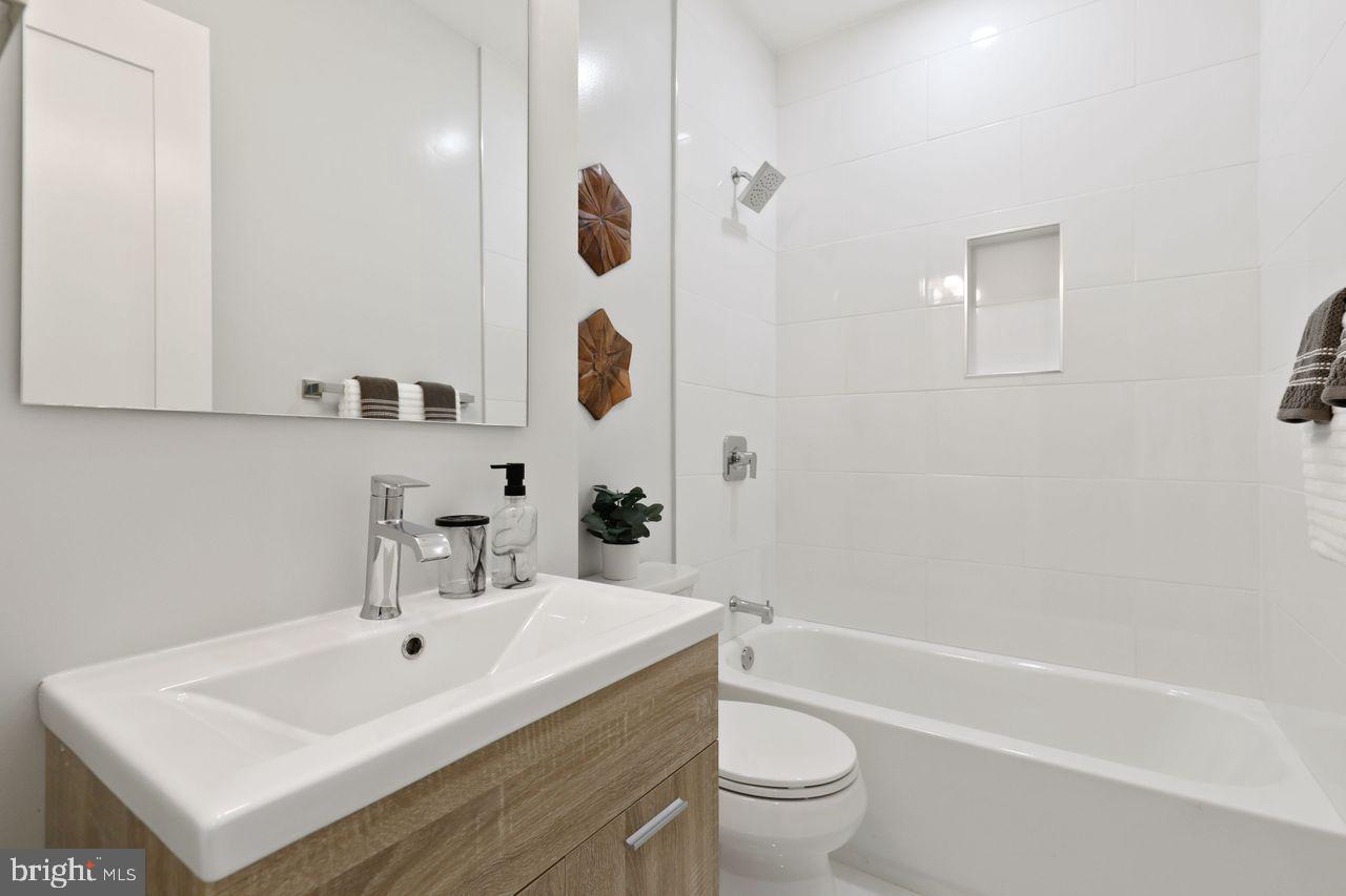 1023 FLORIDA AVE NE, WASHINGTON, District Of Columbia 20002, 5 Bedrooms Bedrooms, ,3 BathroomsBathrooms,Residential,For sale,1023 FLORIDA AVE NE,DCDC2220562 MLS # DCDC2220562 1023 FLORIDA AVE NE, WASHINGTON, District Of Columbia 20002, 5 Bedrooms Bedrooms, ,3 BathroomsBathrooms,Residential,For sale,1023 FLORIDA AVE NE,DCDC2220562 MLS # DCDC2220562