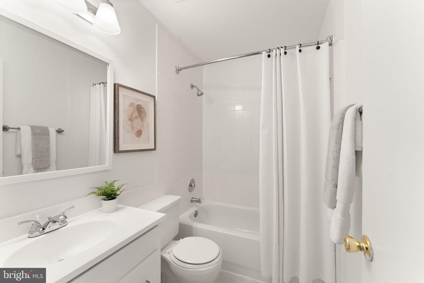 16 WORTHINGTON CT, STERLING, Virginia 20165, 3 Bedrooms Bedrooms, ,2 BathroomsBathrooms,Residential,For sale,16 WORTHINGTON CT,VALO2106302 MLS # VALO2106302 16 WORTHINGTON CT, STERLING, Virginia 20165, 3 Bedrooms Bedrooms, ,2 BathroomsBathrooms,Residential,For sale,16 WORTHINGTON CT,VALO2106302 MLS # VALO2106302