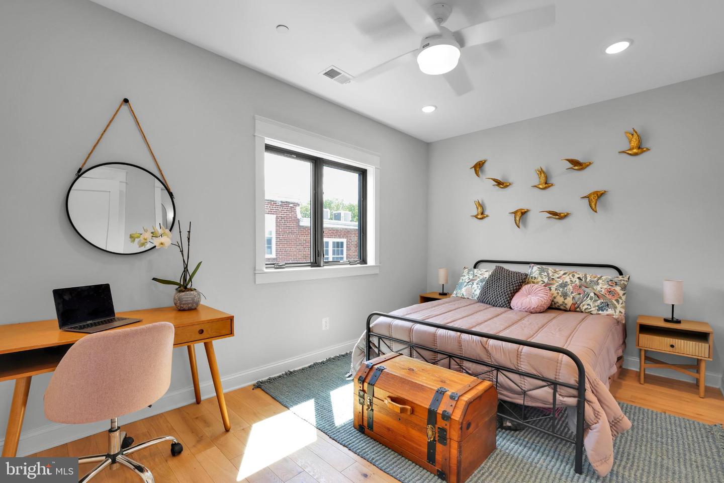 217 16TH ST NE #7, WASHINGTON, District Of Columbia 20002, 2 Bedrooms Bedrooms, 5 Rooms Rooms,2 BathroomsBathrooms,Residential,For sale,217 16TH ST NE #7,DCDC2221148 MLS # DCDC2221148