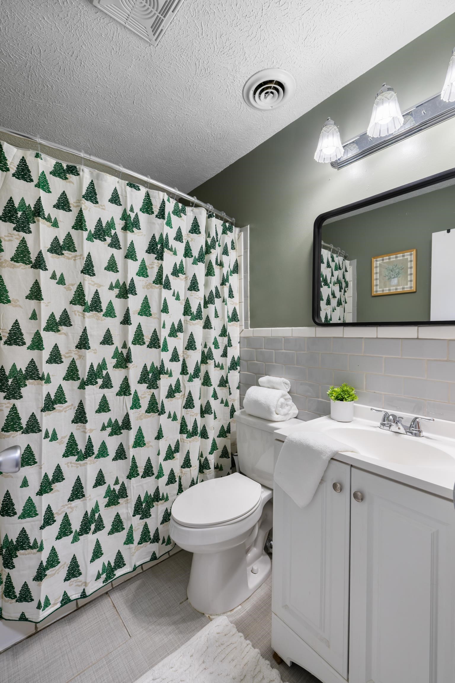 77 GREENWAY RD, STUARTS DRAFT, Virginia 24477, 3 Bedrooms Bedrooms, ,1 BathroomBathrooms,Residential,77 GREENWAY RD,671542 MLS # 671542