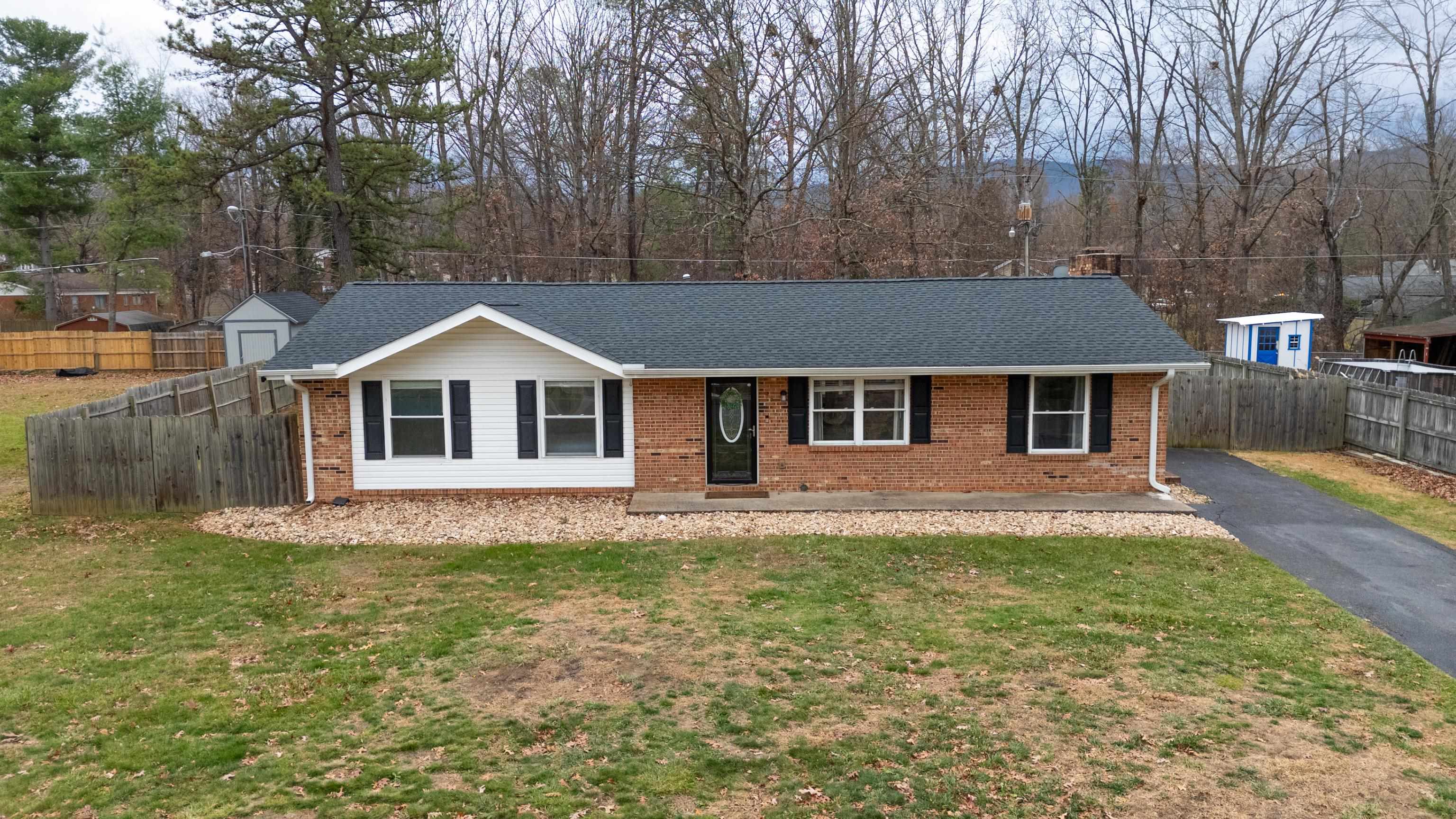 77 GREENWAY RD, STUARTS DRAFT, Virginia 24477, 3 Bedrooms Bedrooms, ,1 BathroomBathrooms,Residential,77 GREENWAY RD,671542 MLS # 671542