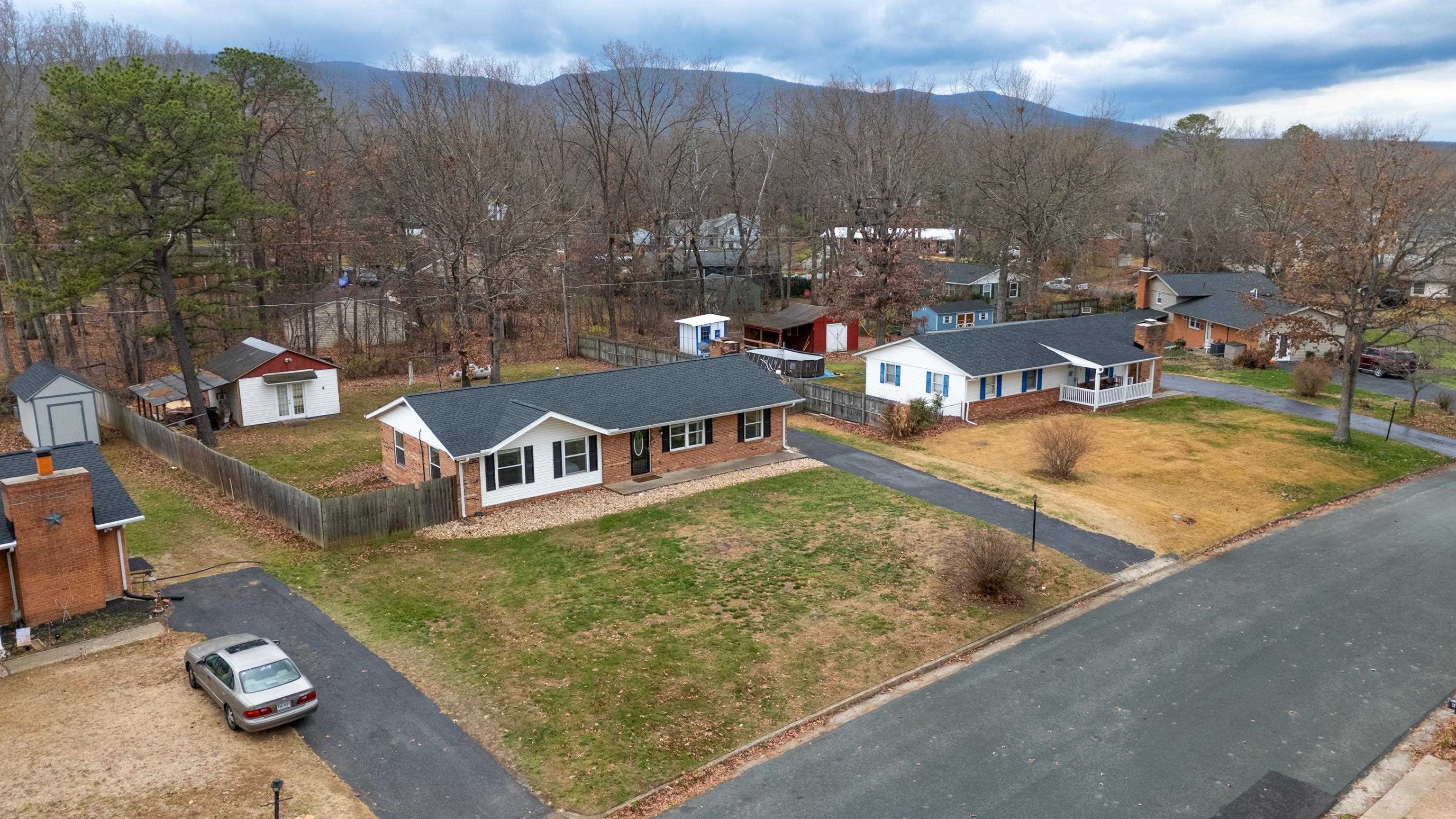 77 GREENWAY RD, STUARTS DRAFT, Virginia 24477, 3 Bedrooms Bedrooms, ,1 BathroomBathrooms,Residential,77 GREENWAY RD,671542 MLS # 671542