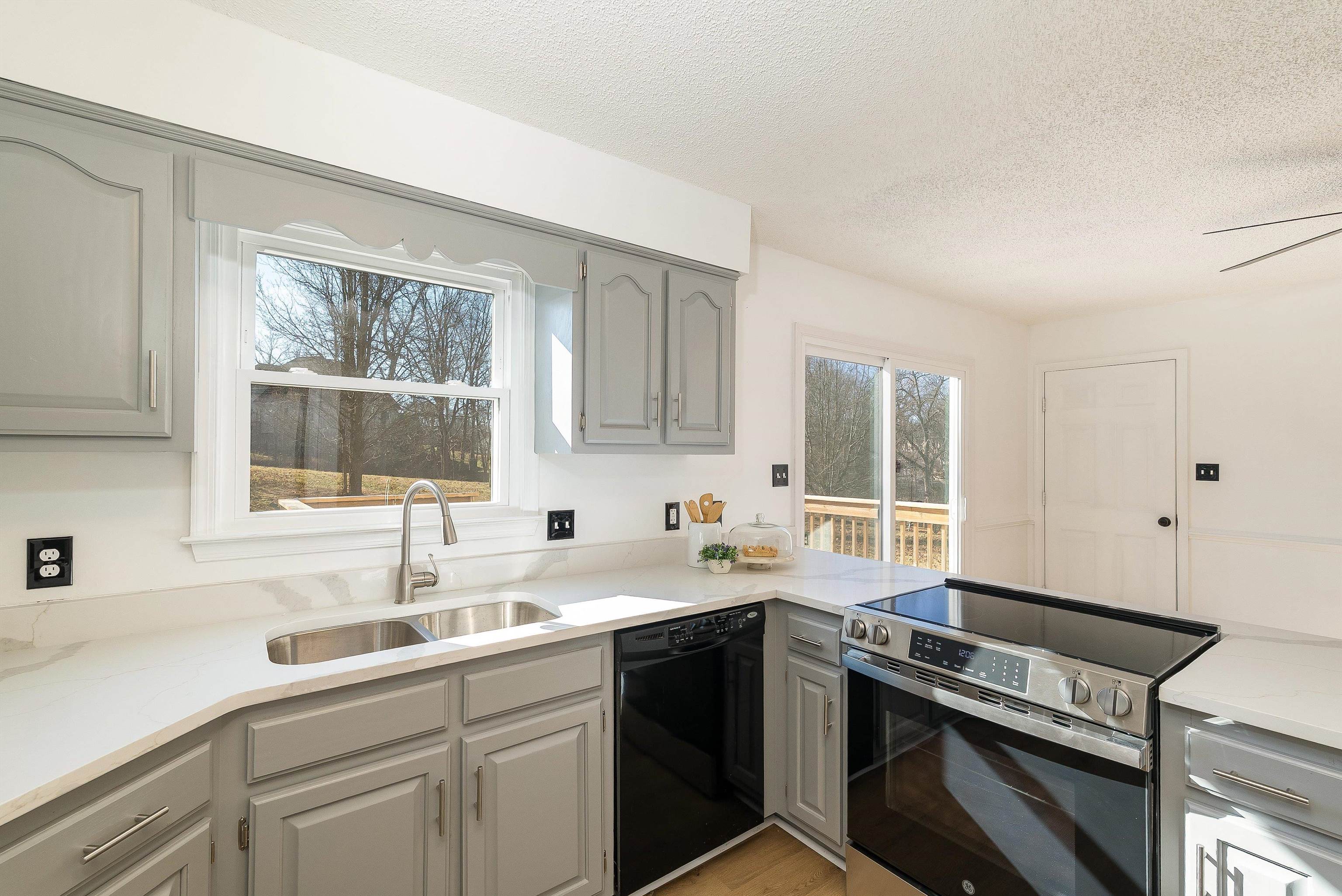 213 WESTMINISTER DR, FISHERSVILLE, Virginia 22939, 3 Bedrooms Bedrooms, ,2 BathroomsBathrooms,Residential,213 WESTMINISTER DR,671543 MLS # 671543