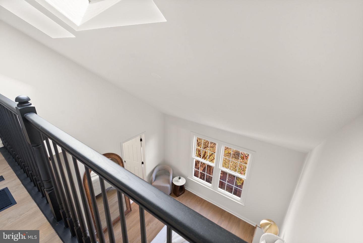 7057 KINGS MANOR DR, ALEXANDRIA, Virginia 22315, 3 Bedrooms Bedrooms, ,3 BathroomsBathrooms,Residential,For sale,7057 KINGS MANOR DR,VAFX2274066 MLS # VAFX2274066