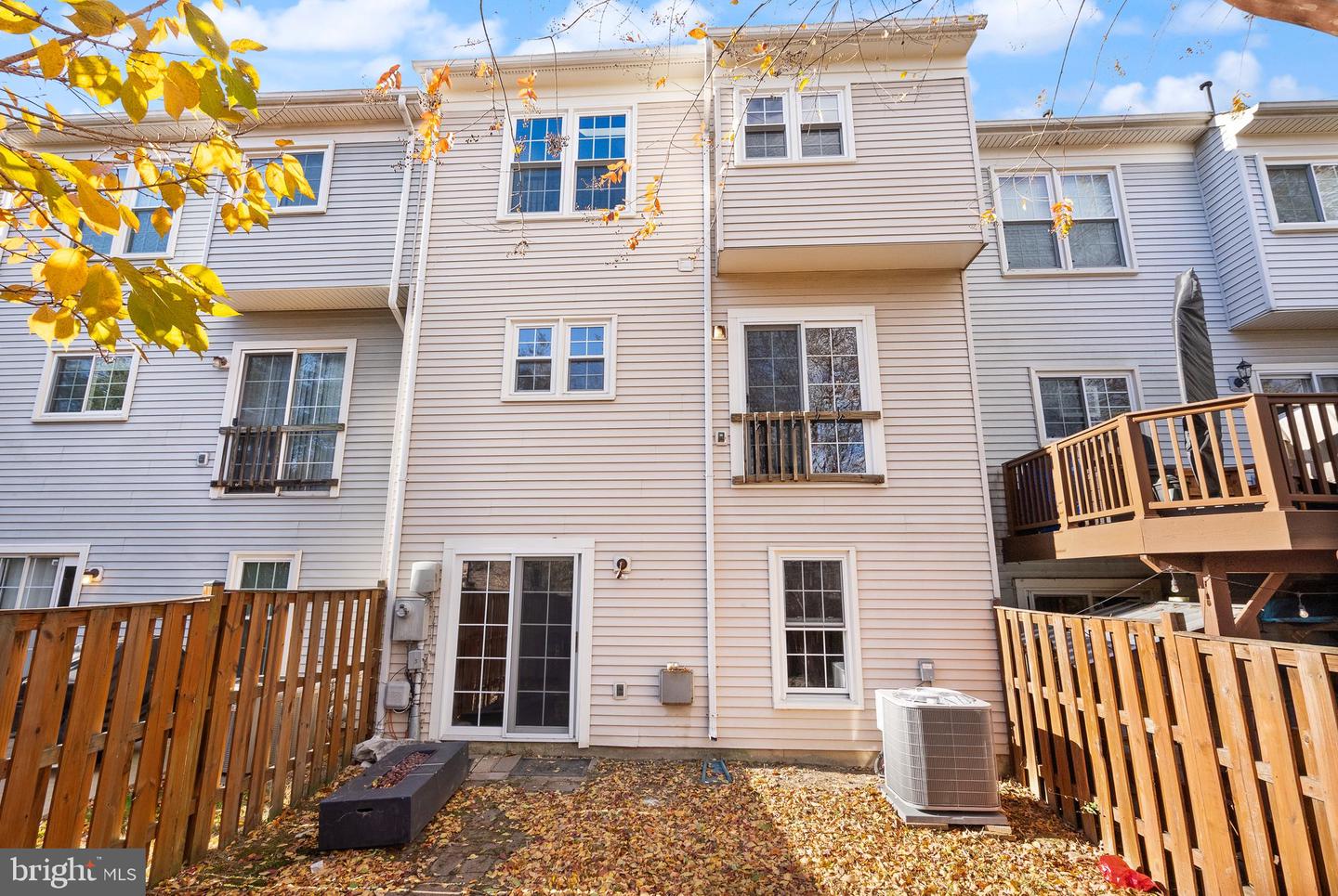 7057 KINGS MANOR DR, ALEXANDRIA, Virginia 22315, 3 Bedrooms Bedrooms, ,3 BathroomsBathrooms,Residential,For sale,7057 KINGS MANOR DR,VAFX2274066 MLS # VAFX2274066