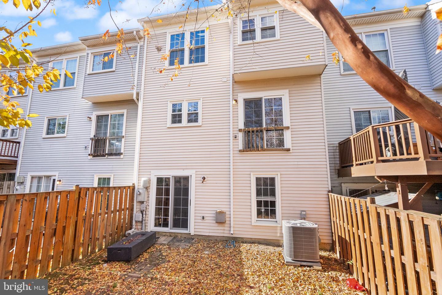 7057 KINGS MANOR DR, ALEXANDRIA, Virginia 22315, 3 Bedrooms Bedrooms, ,3 BathroomsBathrooms,Residential,For sale,7057 KINGS MANOR DR,VAFX2274066 MLS # VAFX2274066