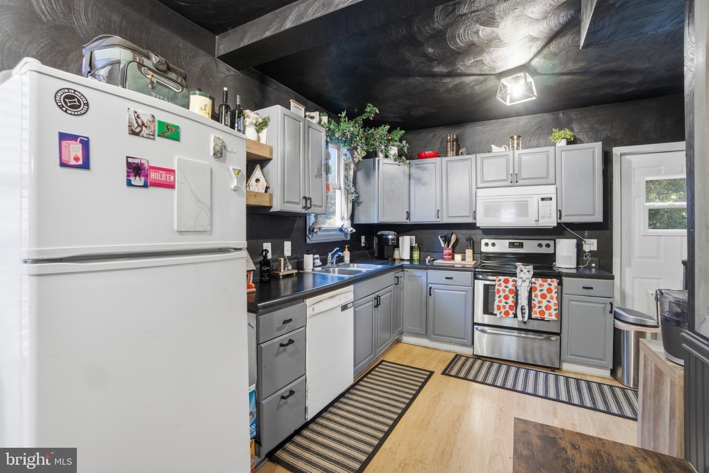 5911 DUNKIRK ST, PORTSMOUTH, Virginia 23703, 3 Bedrooms Bedrooms, 5 Rooms Rooms,2 BathroomsBathrooms,Residential,For sale,5911 DUNKIRK ST,VAPM2000026 MLS # VAPM2000026 5911 DUNKIRK ST, PORTSMOUTH, Virginia 23703, 3 Bedrooms Bedrooms, 5 Rooms Rooms,2 BathroomsBathrooms,Residential,For sale,5911 DUNKIRK ST,VAPM2000026 MLS # VAPM2000026