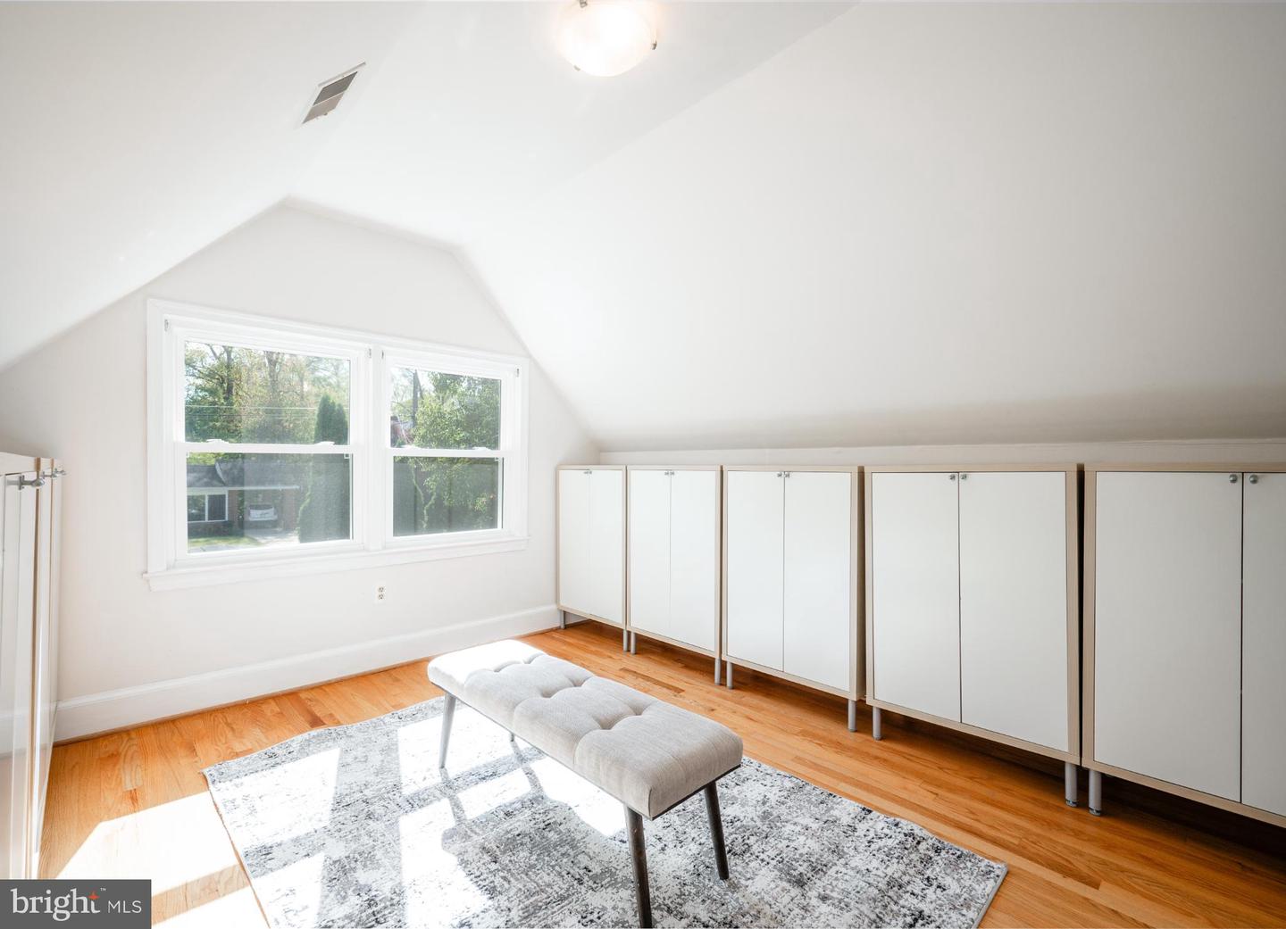 6329 NICHOLSON ST, FALLS CHURCH, Virginia 22044, 4 Bedrooms Bedrooms, 8 Rooms Rooms,3 BathroomsBathrooms,Residential,For sale,6329 NICHOLSON ST,VAFX2275766 MLS # VAFX2275766