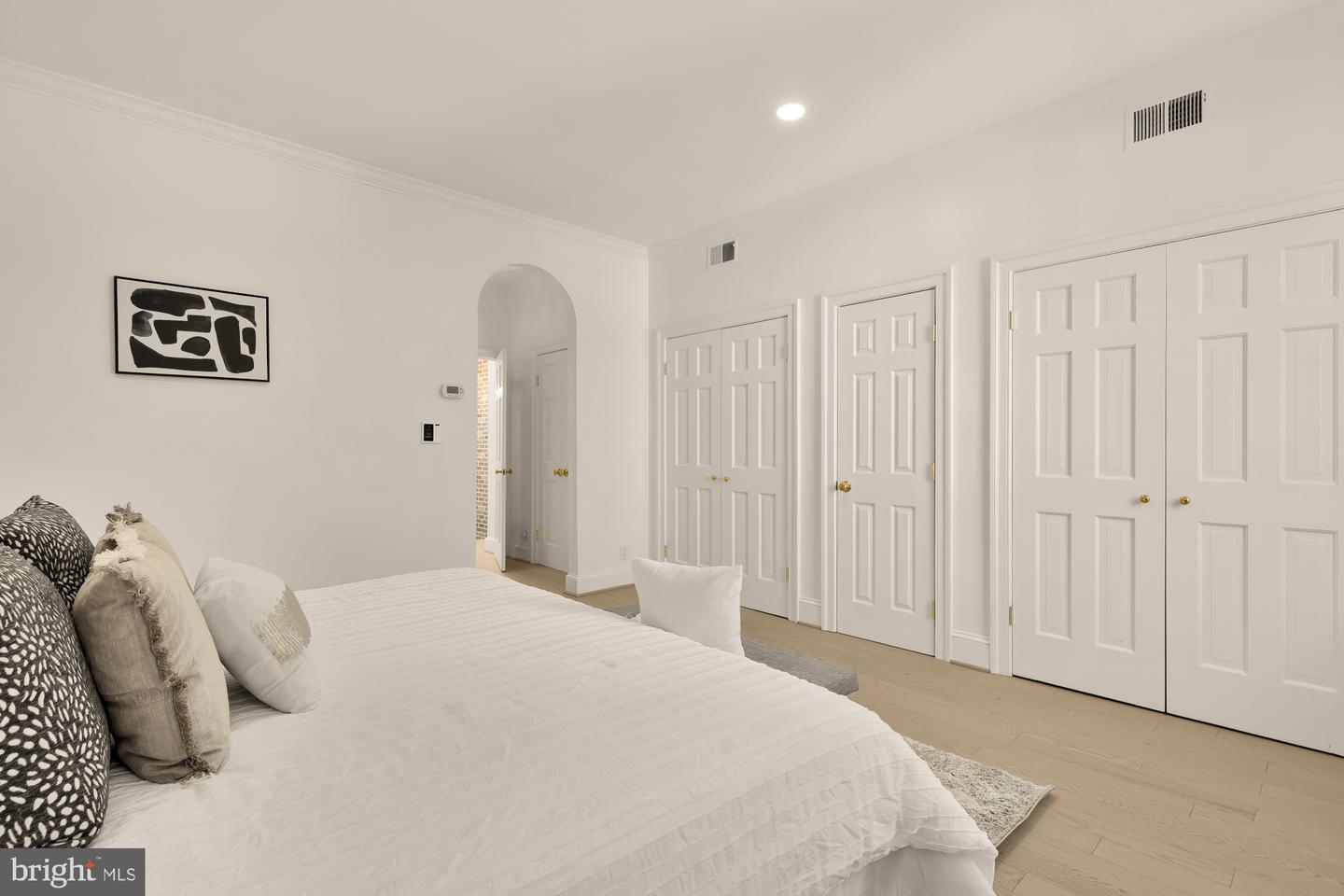 3249 P ST NW, WASHINGTON, District Of Columbia 20007, 4 Bedrooms Bedrooms, ,4 BathroomsBathrooms,Residential,For sale,3249 P ST NW,DCDC2229318 MLS # DCDC2229318 3249 P ST NW, WASHINGTON, District Of Columbia 20007, 4 Bedrooms Bedrooms, ,4 BathroomsBathrooms,Residential,For sale,3249 P ST NW,DCDC2229318 MLS # DCDC2229318