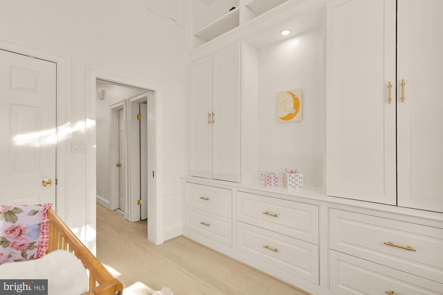 3249 P ST NW, WASHINGTON, District Of Columbia 20007, 4 Bedrooms Bedrooms, ,4 BathroomsBathrooms,Residential,For sale,3249 P ST NW,DCDC2229318 MLS # DCDC2229318 3249 P ST NW, WASHINGTON, District Of Columbia 20007, 4 Bedrooms Bedrooms, ,4 BathroomsBathrooms,Residential,For sale,3249 P ST NW,DCDC2229318 MLS # DCDC2229318