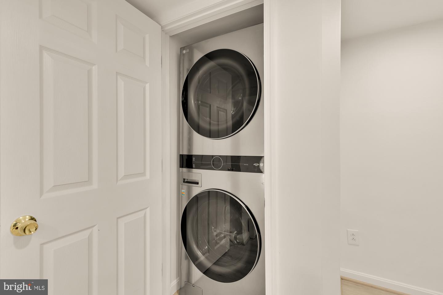 3249 P ST NW, WASHINGTON, District Of Columbia 20007, 4 Bedrooms Bedrooms, ,4 BathroomsBathrooms,Residential,For sale,3249 P ST NW,DCDC2229318 MLS # DCDC2229318 3249 P ST NW, WASHINGTON, District Of Columbia 20007, 4 Bedrooms Bedrooms, ,4 BathroomsBathrooms,Residential,For sale,3249 P ST NW,DCDC2229318 MLS # DCDC2229318