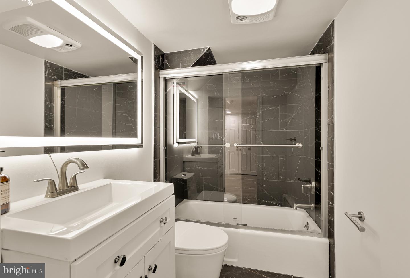 3249 P ST NW, WASHINGTON, District Of Columbia 20007, 4 Bedrooms Bedrooms, ,4 BathroomsBathrooms,Residential,For sale,3249 P ST NW,DCDC2229318 MLS # DCDC2229318 3249 P ST NW, WASHINGTON, District Of Columbia 20007, 4 Bedrooms Bedrooms, ,4 BathroomsBathrooms,Residential,For sale,3249 P ST NW,DCDC2229318 MLS # DCDC2229318