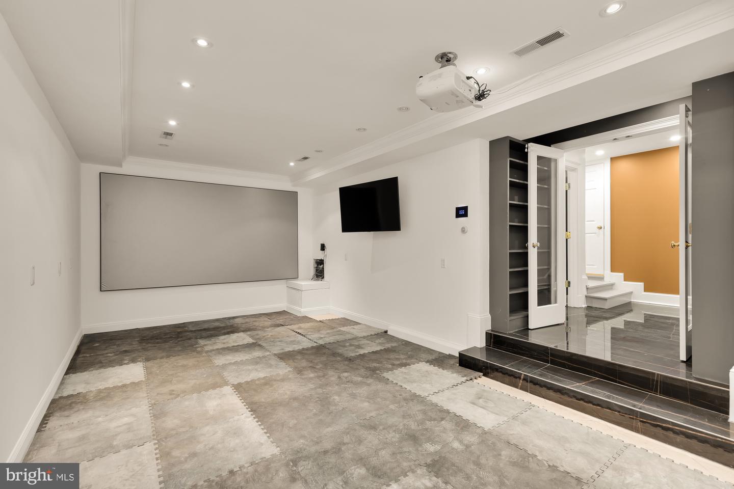 3249 P ST NW, WASHINGTON, District Of Columbia 20007, 4 Bedrooms Bedrooms, ,4 BathroomsBathrooms,Residential,For sale,3249 P ST NW,DCDC2229318 MLS # DCDC2229318 3249 P ST NW, WASHINGTON, District Of Columbia 20007, 4 Bedrooms Bedrooms, ,4 BathroomsBathrooms,Residential,For sale,3249 P ST NW,DCDC2229318 MLS # DCDC2229318