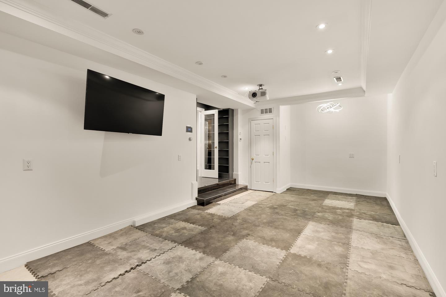 3249 P ST NW, WASHINGTON, District Of Columbia 20007, 4 Bedrooms Bedrooms, ,4 BathroomsBathrooms,Residential,For sale,3249 P ST NW,DCDC2229318 MLS # DCDC2229318 3249 P ST NW, WASHINGTON, District Of Columbia 20007, 4 Bedrooms Bedrooms, ,4 BathroomsBathrooms,Residential,For sale,3249 P ST NW,DCDC2229318 MLS # DCDC2229318