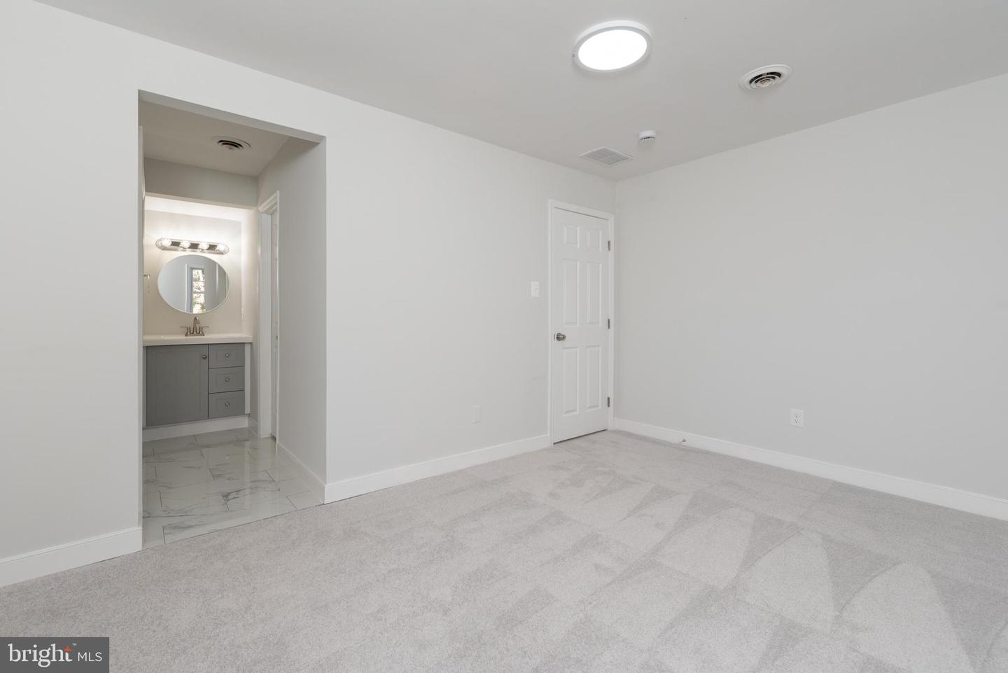 1709 HEADWATERS RD, MIDLOTHIAN, Virginia 23113, 3 Bedrooms Bedrooms, ,1 BathroomBathrooms,Residential,For sale,1709 HEADWATERS RD,VACF2001308 MLS # VACF2001308