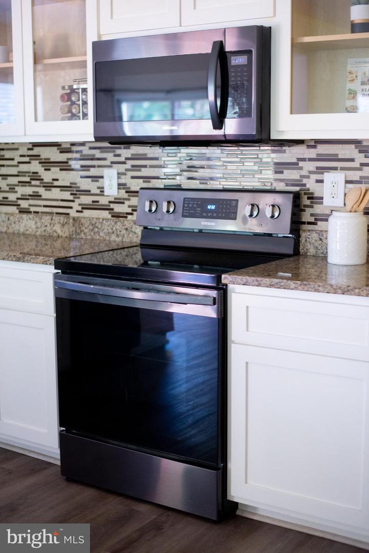 15212 FAIREN LN, SOUTH CHESTERFIELD, Virginia 23834, 5 Bedrooms Bedrooms, 8 Rooms Rooms,3 BathroomsBathrooms,Residential,For sale,15212 FAIREN LN,VACF2001316 MLS # VACF2001316 15212 FAIREN LN, SOUTH CHESTERFIELD, Virginia 23834, 5 Bedrooms Bedrooms, 8 Rooms Rooms,3 BathroomsBathrooms,Residential,For sale,15212 FAIREN LN,VACF2001316 MLS # VACF2001316