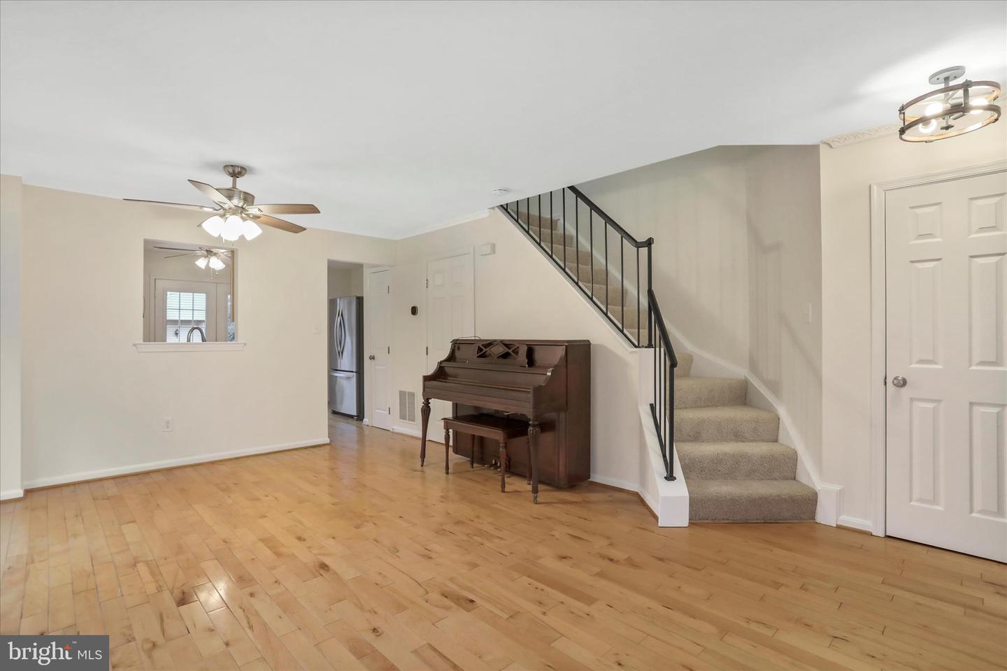 5716 OSPREY CT, CLIFTON, Virginia 20124, 2 Bedrooms Bedrooms, ,2 BathroomsBathrooms,Residential,For sale,5716 OSPREY CT,VAFX2278972 MLS # VAFX2278972 5716 OSPREY CT, CLIFTON, Virginia 20124, 2 Bedrooms Bedrooms, ,2 BathroomsBathrooms,Residential,For sale,5716 OSPREY CT,VAFX2278972 MLS # VAFX2278972