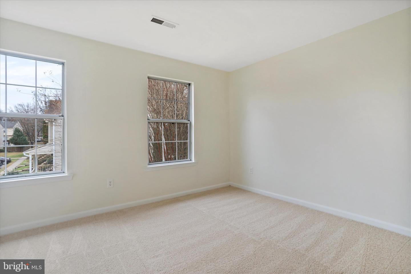 5716 OSPREY CT, CLIFTON, Virginia 20124, 2 Bedrooms Bedrooms, ,2 BathroomsBathrooms,Residential,For sale,5716 OSPREY CT,VAFX2278972 MLS # VAFX2278972 5716 OSPREY CT, CLIFTON, Virginia 20124, 2 Bedrooms Bedrooms, ,2 BathroomsBathrooms,Residential,For sale,5716 OSPREY CT,VAFX2278972 MLS # VAFX2278972