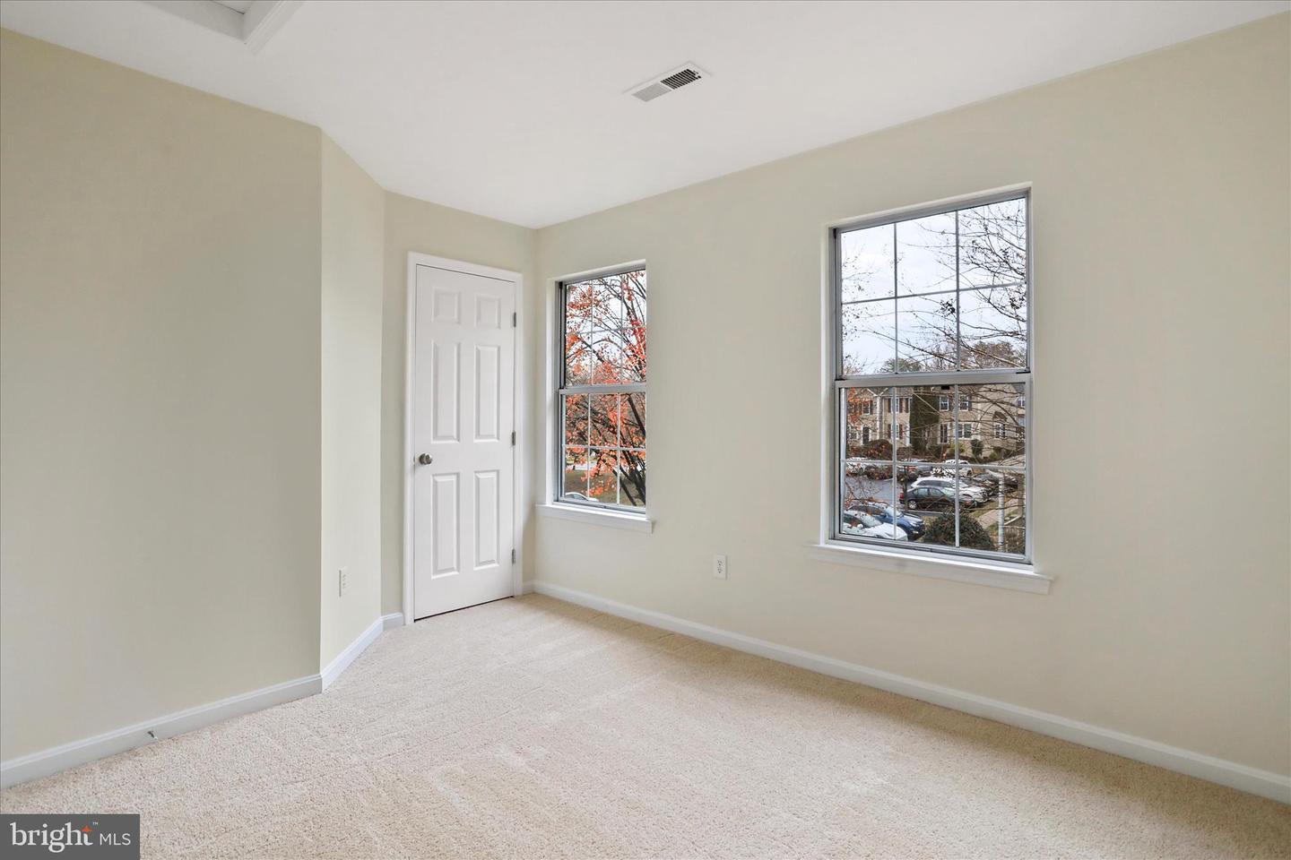 5716 OSPREY CT, CLIFTON, Virginia 20124, 2 Bedrooms Bedrooms, ,2 BathroomsBathrooms,Residential,For sale,5716 OSPREY CT,VAFX2278972 MLS # VAFX2278972 5716 OSPREY CT, CLIFTON, Virginia 20124, 2 Bedrooms Bedrooms, ,2 BathroomsBathrooms,Residential,For sale,5716 OSPREY CT,VAFX2278972 MLS # VAFX2278972