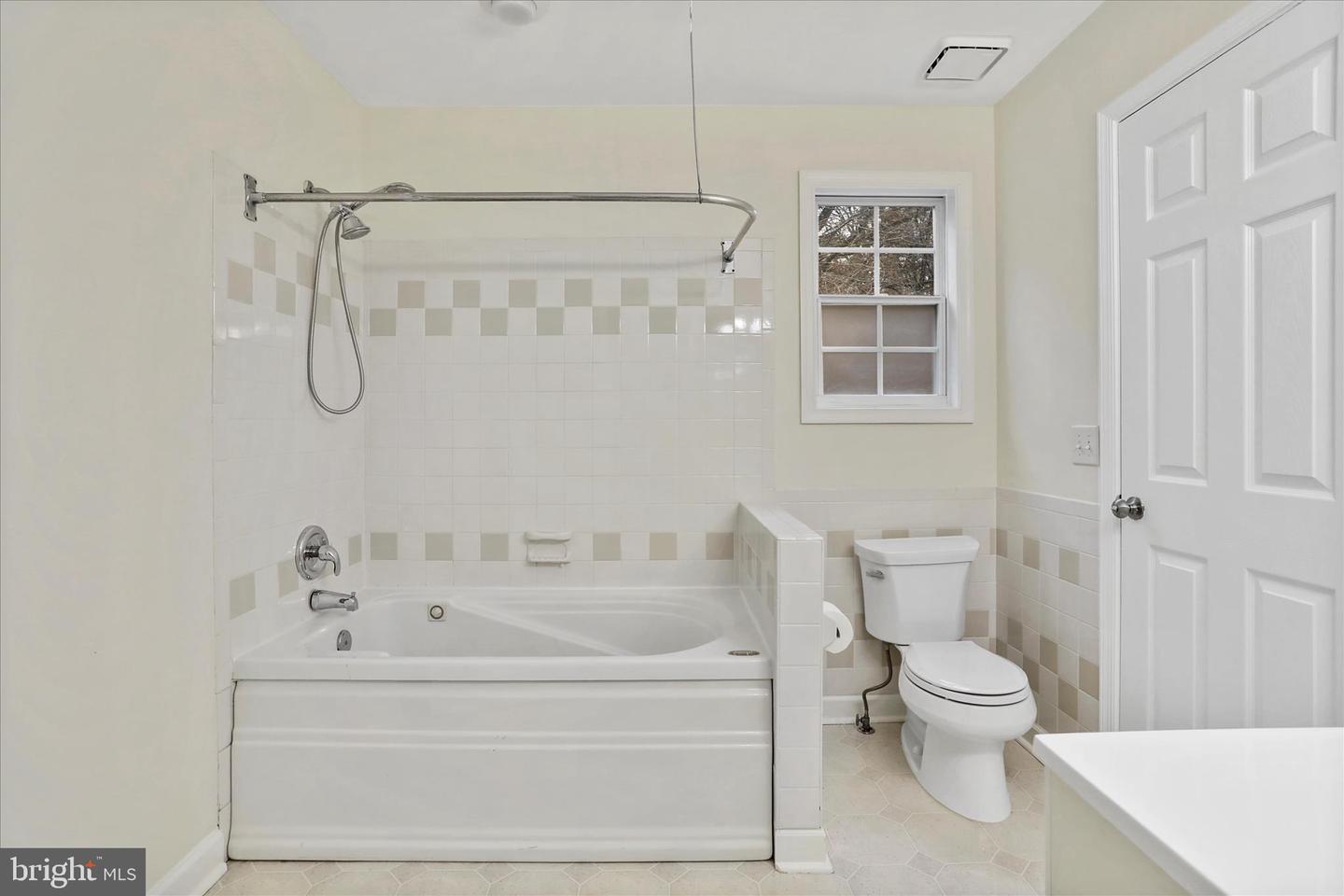 5716 OSPREY CT, CLIFTON, Virginia 20124, 2 Bedrooms Bedrooms, ,2 BathroomsBathrooms,Residential,For sale,5716 OSPREY CT,VAFX2278972 MLS # VAFX2278972 5716 OSPREY CT, CLIFTON, Virginia 20124, 2 Bedrooms Bedrooms, ,2 BathroomsBathrooms,Residential,For sale,5716 OSPREY CT,VAFX2278972 MLS # VAFX2278972