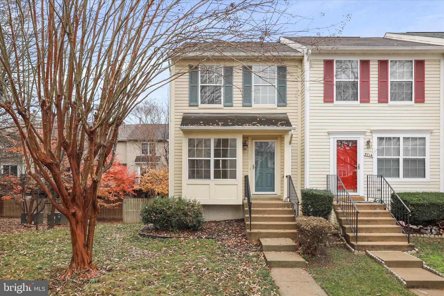 5716 OSPREY CT, CLIFTON, Virginia 20124, 2 Bedrooms Bedrooms, ,2 BathroomsBathrooms,Residential,For sale,5716 OSPREY CT,VAFX2278972 MLS # VAFX2278972 5716 OSPREY CT, CLIFTON, Virginia 20124, 2 Bedrooms Bedrooms, ,2 BathroomsBathrooms,Residential,For sale,5716 OSPREY CT,VAFX2278972 MLS # VAFX2278972