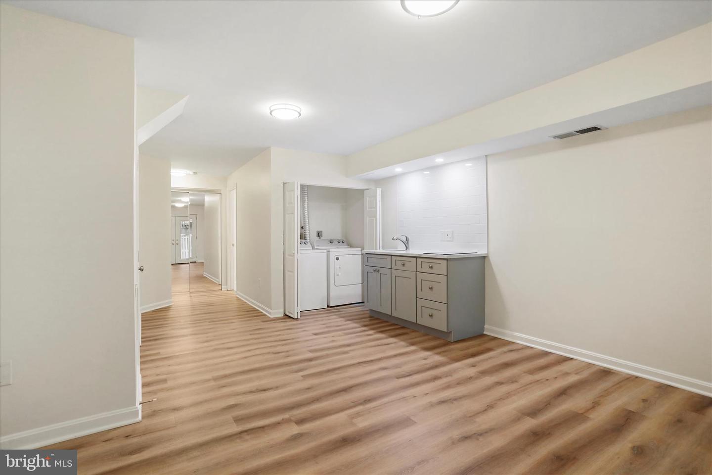 5716 OSPREY CT, CLIFTON, Virginia 20124, 2 Bedrooms Bedrooms, ,2 BathroomsBathrooms,Residential,For sale,5716 OSPREY CT,VAFX2278972 MLS # VAFX2278972 5716 OSPREY CT, CLIFTON, Virginia 20124, 2 Bedrooms Bedrooms, ,2 BathroomsBathrooms,Residential,For sale,5716 OSPREY CT,VAFX2278972 MLS # VAFX2278972