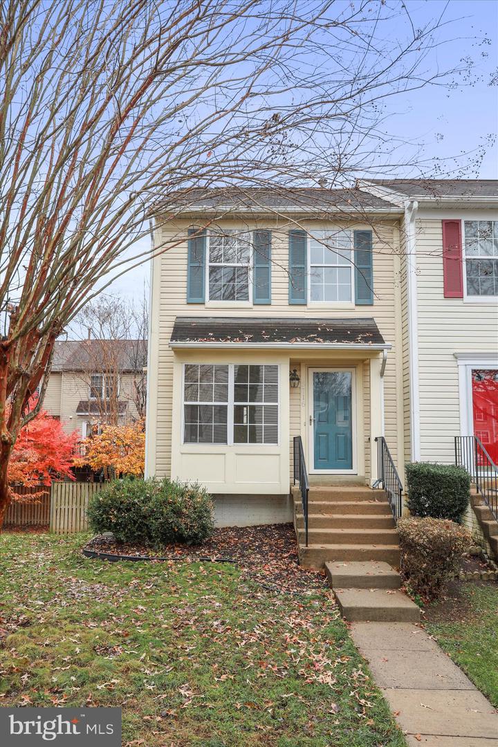 5716 OSPREY CT, CLIFTON, Virginia 20124, 2 Bedrooms Bedrooms, ,2 BathroomsBathrooms,Residential,For sale,5716 OSPREY CT,VAFX2278972 MLS # VAFX2278972 5716 OSPREY CT, CLIFTON, Virginia 20124, 2 Bedrooms Bedrooms, ,2 BathroomsBathrooms,Residential,For sale,5716 OSPREY CT,VAFX2278972 MLS # VAFX2278972