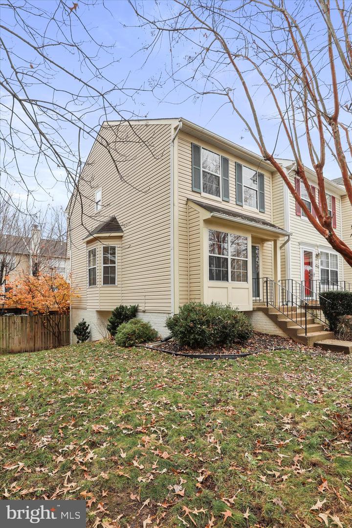 5716 OSPREY CT, CLIFTON, Virginia 20124, 2 Bedrooms Bedrooms, ,2 BathroomsBathrooms,Residential,For sale,5716 OSPREY CT,VAFX2278972 MLS # VAFX2278972 5716 OSPREY CT, CLIFTON, Virginia 20124, 2 Bedrooms Bedrooms, ,2 BathroomsBathrooms,Residential,For sale,5716 OSPREY CT,VAFX2278972 MLS # VAFX2278972