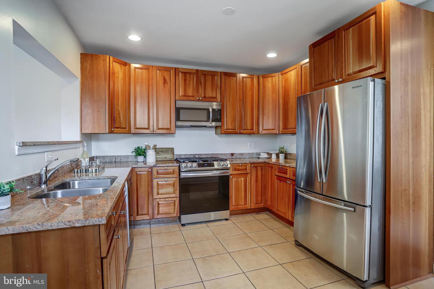 15 TODD PL NE, WASHINGTON, District Of Columbia 20002, 4 Bedrooms Bedrooms, ,2 BathroomsBathrooms,Residential,For sale,15 TODD PL NE,DCDC2231724 MLS # DCDC2231724