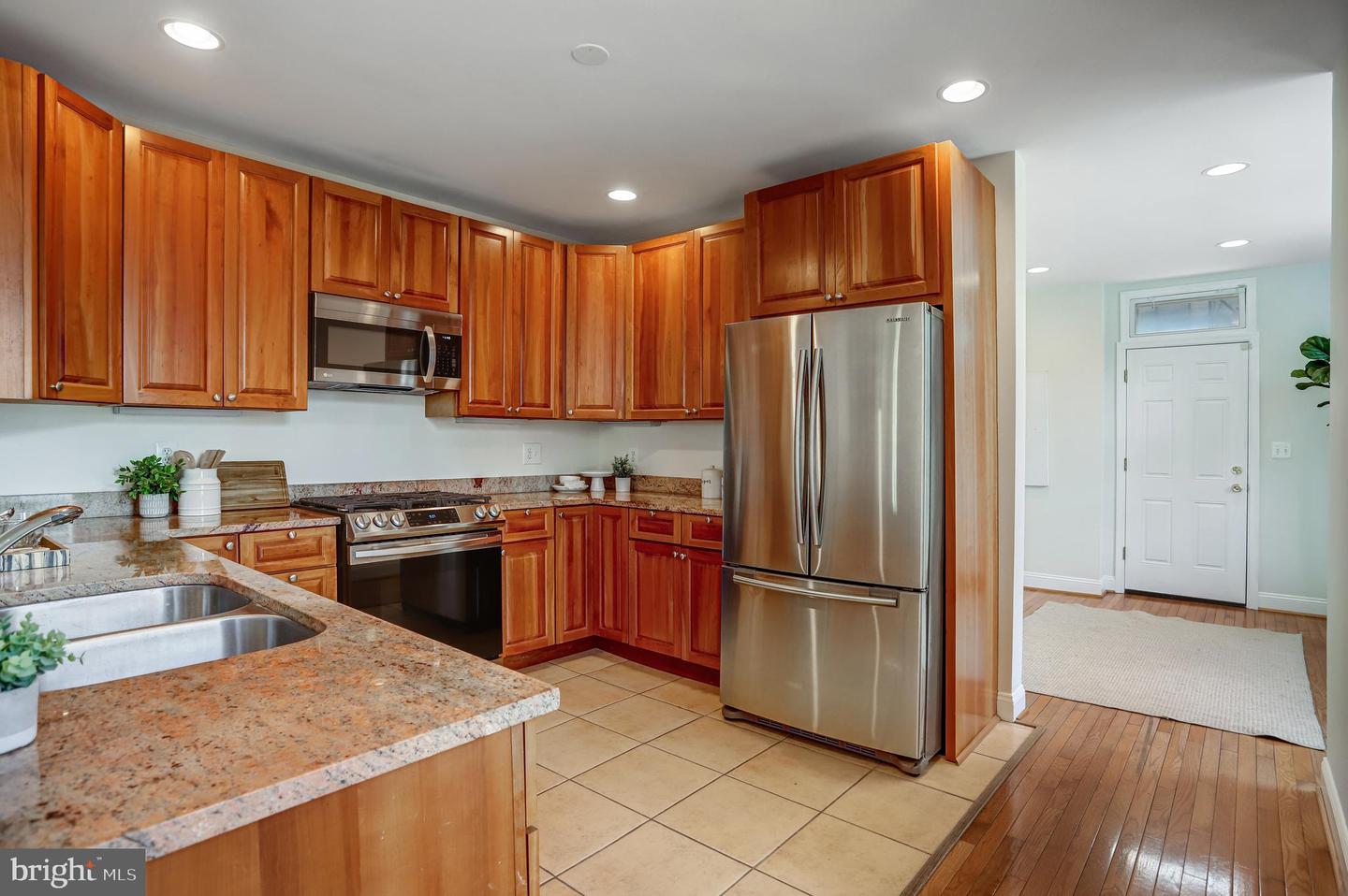 15 TODD PL NE, WASHINGTON, District Of Columbia 20002, 4 Bedrooms Bedrooms, ,2 BathroomsBathrooms,Residential,For sale,15 TODD PL NE,DCDC2231724 MLS # DCDC2231724