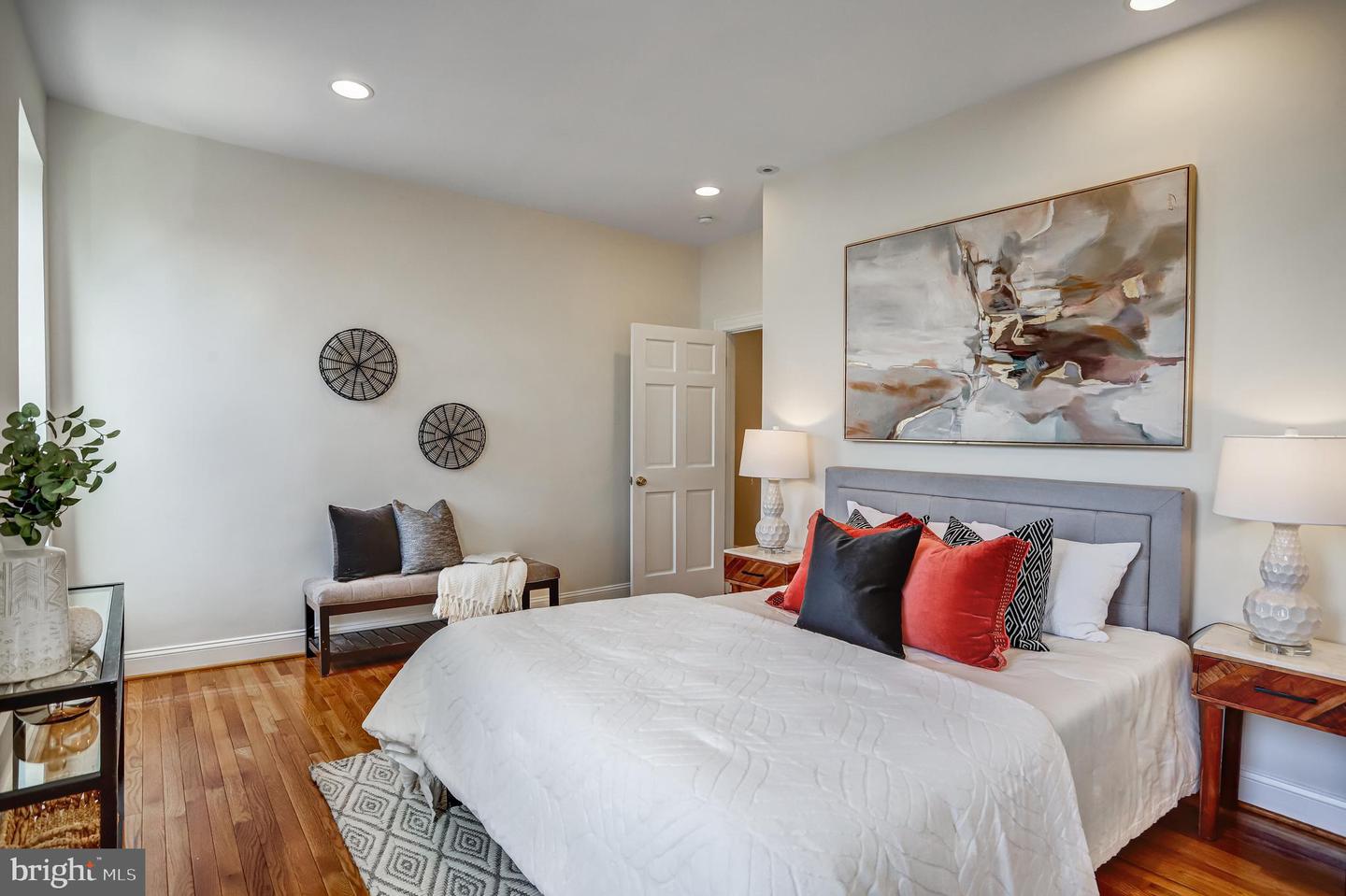 15 TODD PL NE, WASHINGTON, District Of Columbia 20002, 4 Bedrooms Bedrooms, ,2 BathroomsBathrooms,Residential,For sale,15 TODD PL NE,DCDC2231724 MLS # DCDC2231724